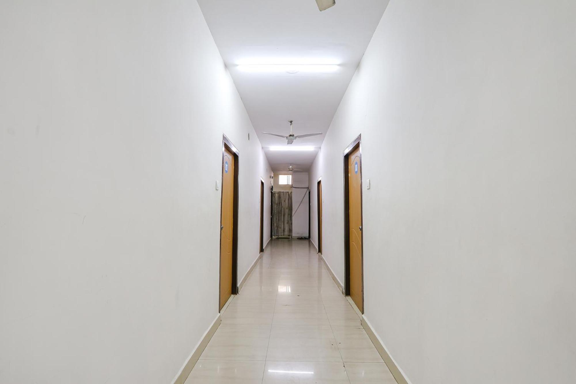 Fabexpress Korner Inn - Sivaji Park Visákhapatnam Kültér fotó