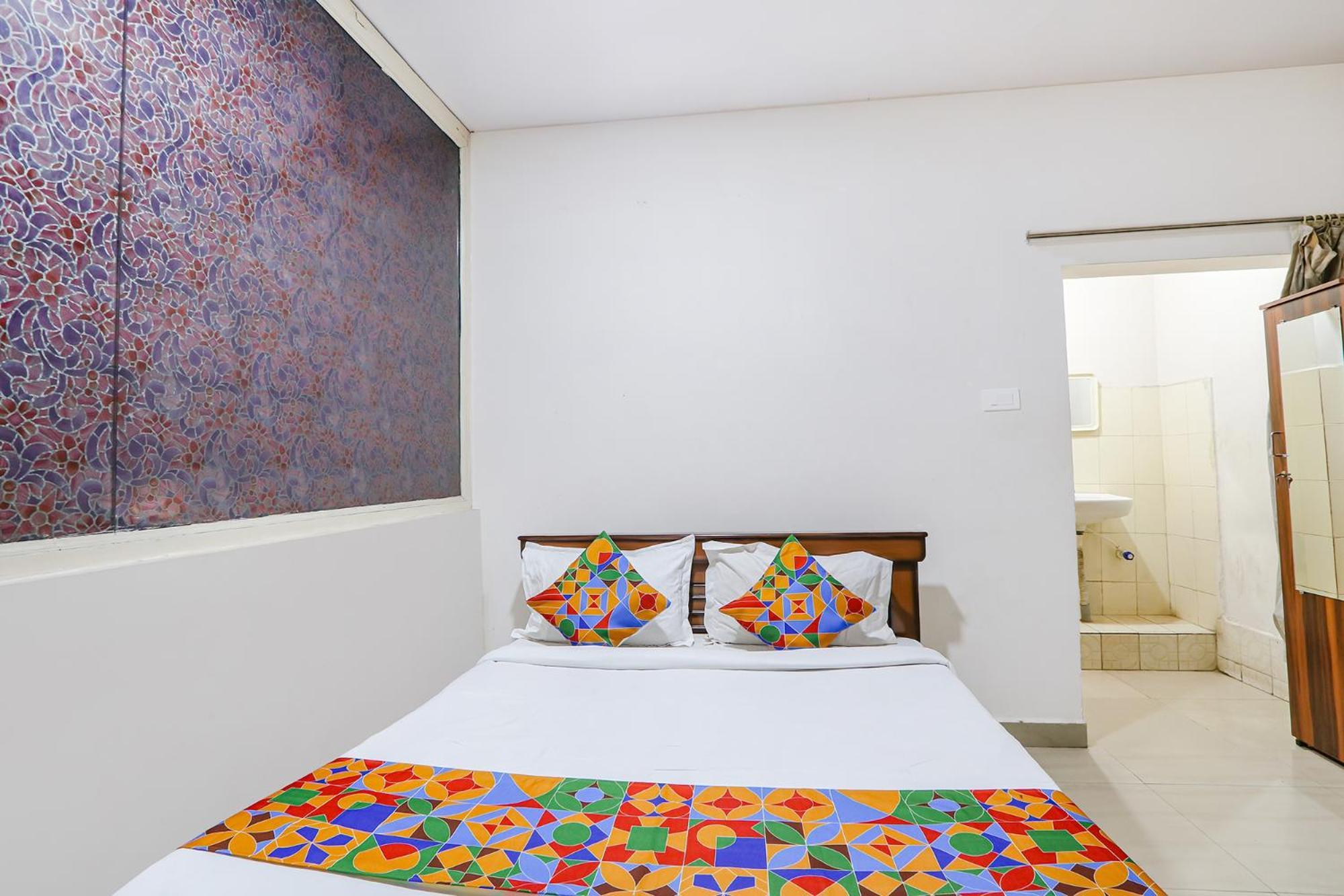 Fabexpress Korner Inn - Sivaji Park Visákhapatnam Kültér fotó